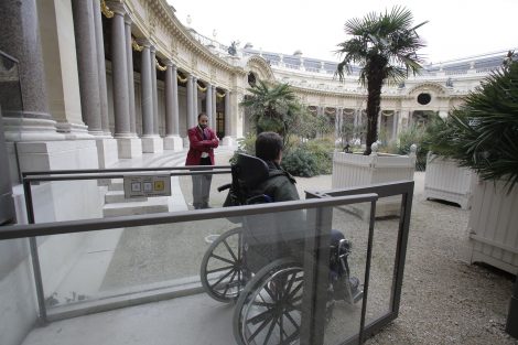 accessibilité fauteuil roulant musée du Petit Palais 